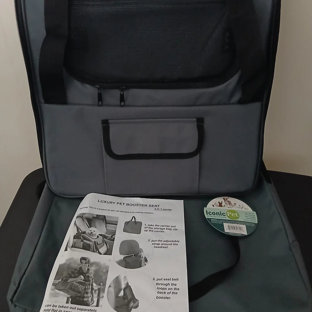 Iconic 2in1 Pet Carrier/Holder. *NEW* Grey With Straps And Travel Bag